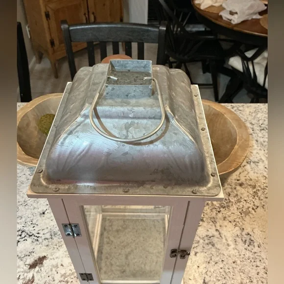 Lowe’s Allen & Roth Lantern White and Silver - Picture 2 of 4